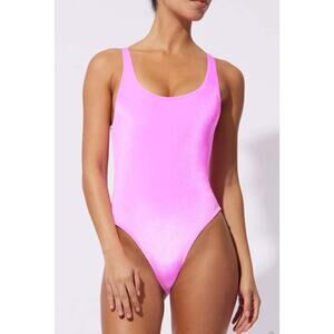 Solid & Striped The Luela Solid Velvet Carnation